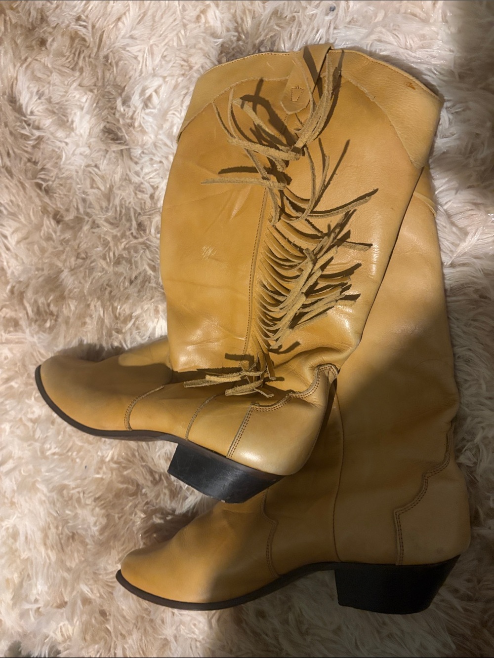 Fringe cowboy boots 🤠 - Picture 2 of 4